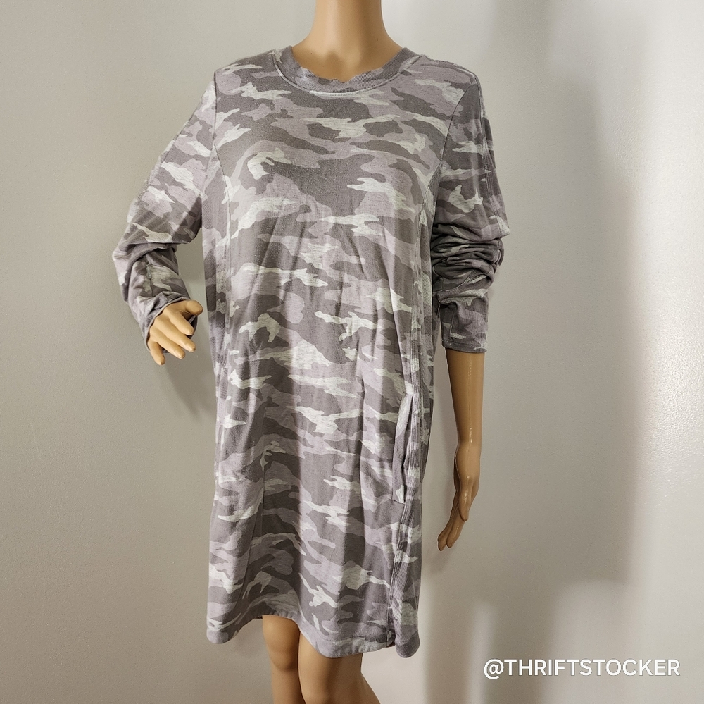 Athleta Gray Camo Print Long Sleeve Dress With Pockets - Picture 3 of 12